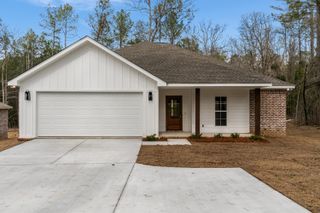 908 HWY 44, Sumrall, MS 39482