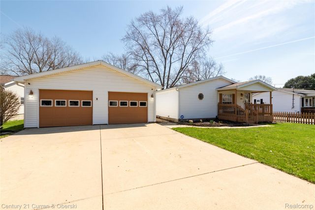 15088 Norway Street, Monroe Charter Township, MI 48161