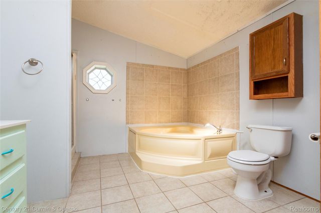 15088 Norway Street, Monroe Charter Township, MI 48161