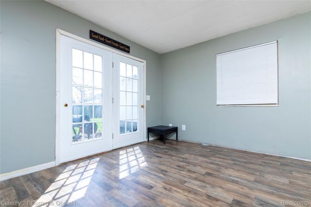 15088 Norway Street, Monroe Charter Township, MI 48161