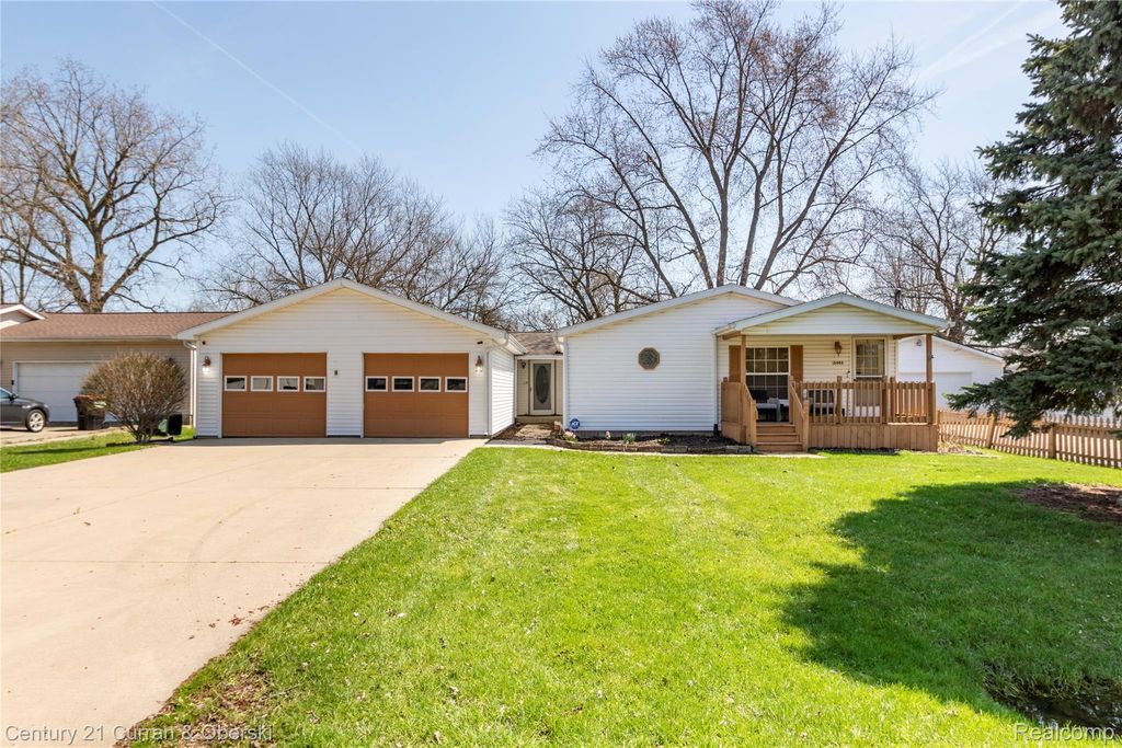 15088 Norway Street, Monroe Charter Township, MI 48161