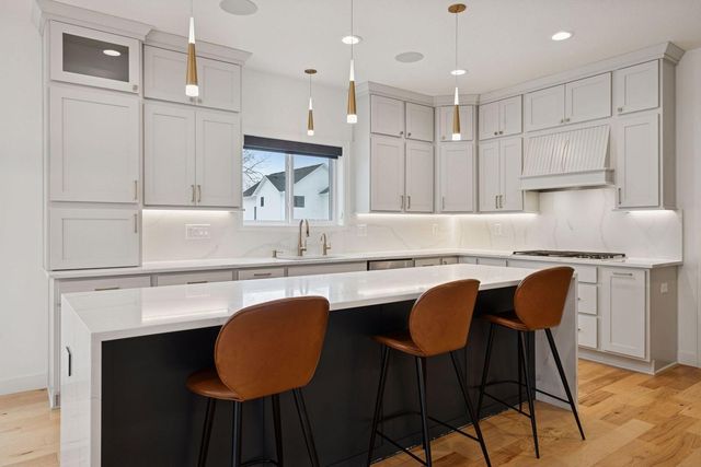 18305 Dove Court, Eden Prairie, MN 55347