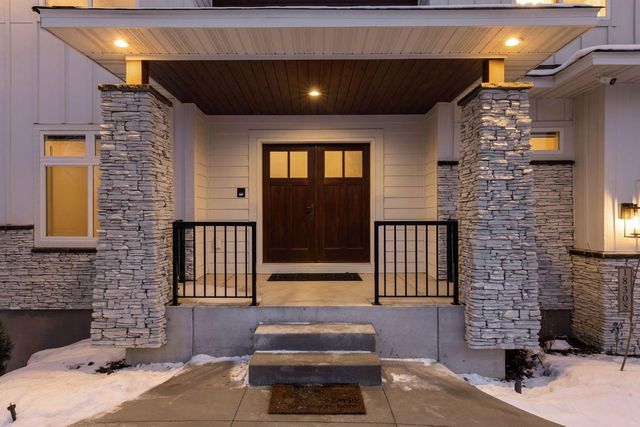 18305 Dove Court, Eden Prairie, MN 55347