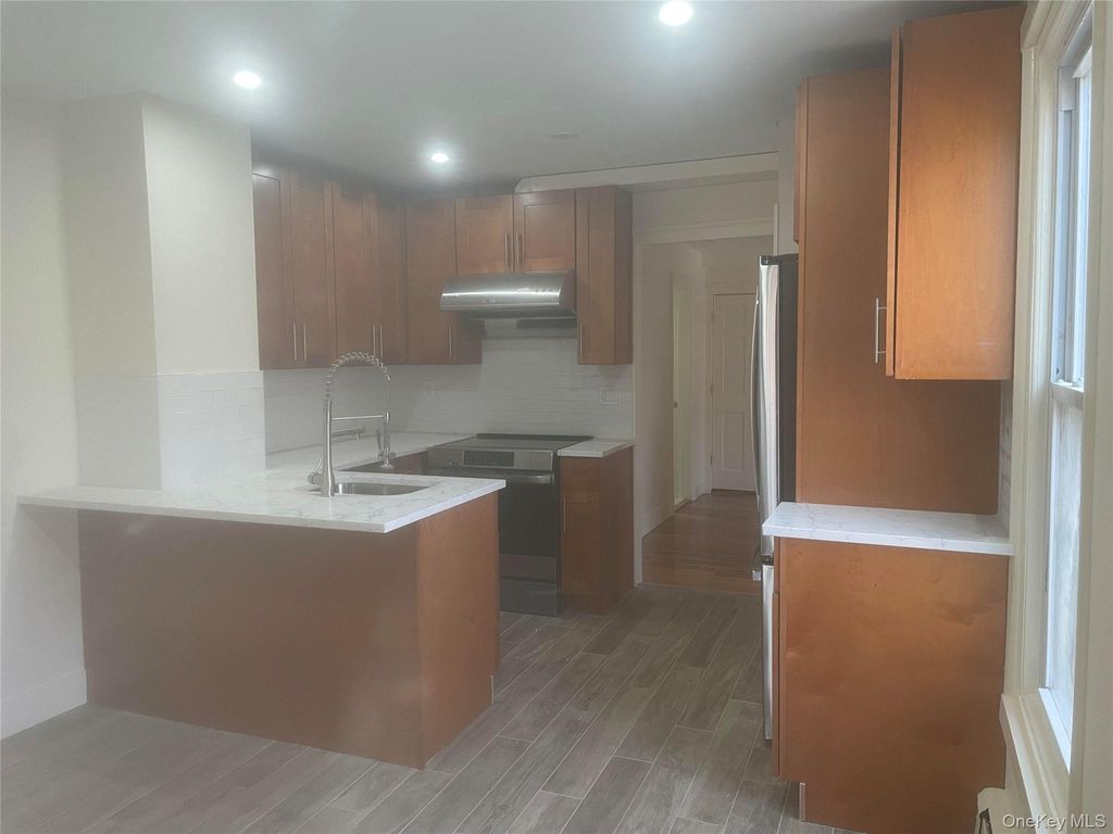 1748 Route 6 2, Carmel, NY 10512