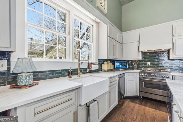 241 E Hightower Trail, Social Circle, GA 30025