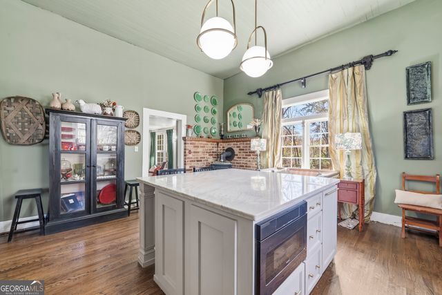 241 E Hightower Trail, Social Circle, GA 30025