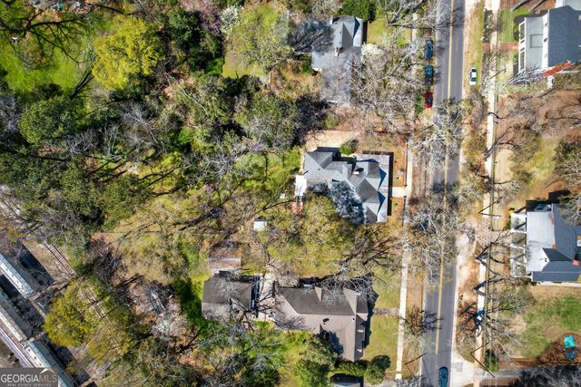 241 E Hightower Trail, Social Circle, GA 30025