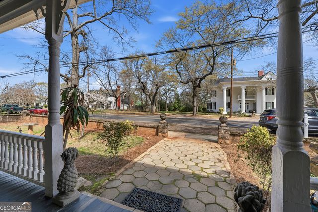 241 E Hightower Trail, Social Circle, GA 30025