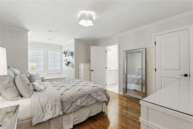 1271 Redfern Dr, Upper St Clair, PA 15241