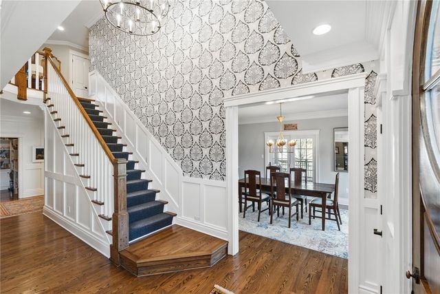 1271 Redfern Dr, Upper St Clair, PA 15241