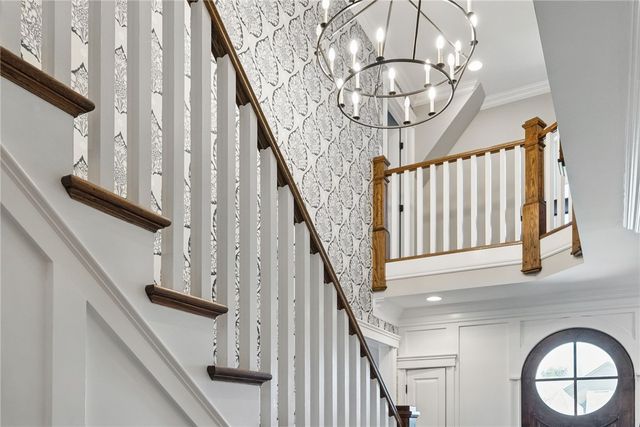 1271 Redfern Dr, Upper St Clair, PA 15241