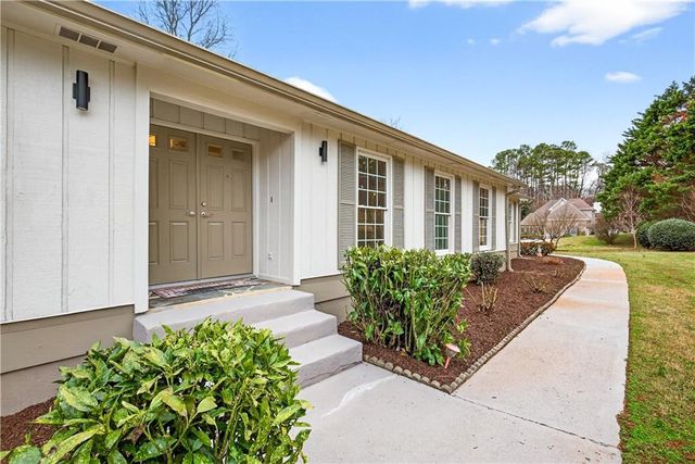 2265 Piedmont Glen Court, Marietta, GA 30062