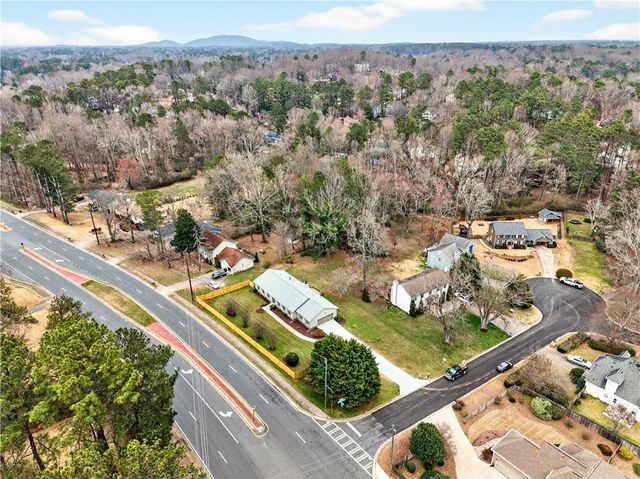 2265 Piedmont Glen Court, Marietta, GA 30062