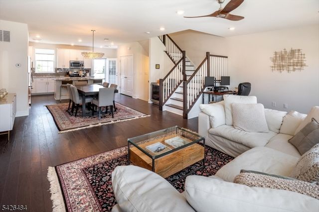 30 Colgate Dr, Morris Twp., NJ 07960