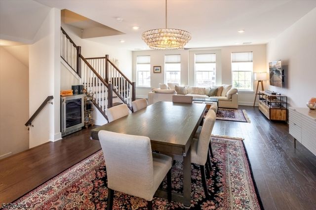 30 Colgate Dr, Morris Twp., NJ 07960