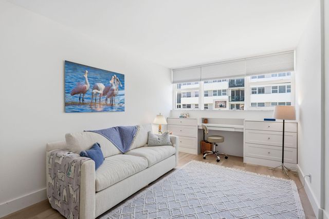 1239 Hillsboro Mile 302, Hillsboro Beach, FL 33062