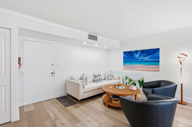 1239 Hillsboro Mile 302, Hillsboro Beach, FL 33062