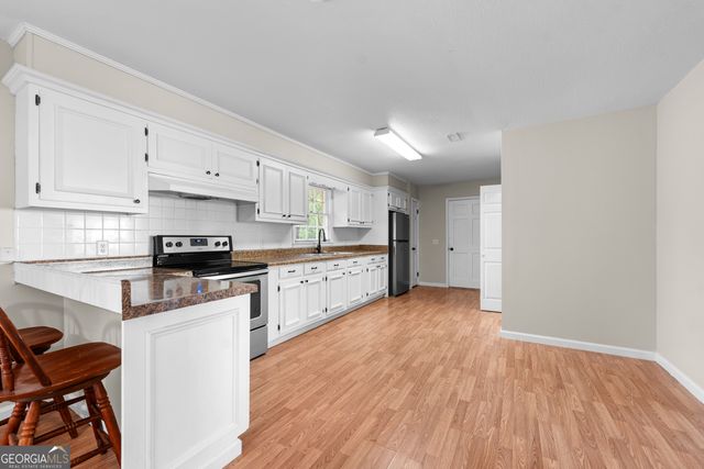 91 Peagler Street, Homerville, GA 31634