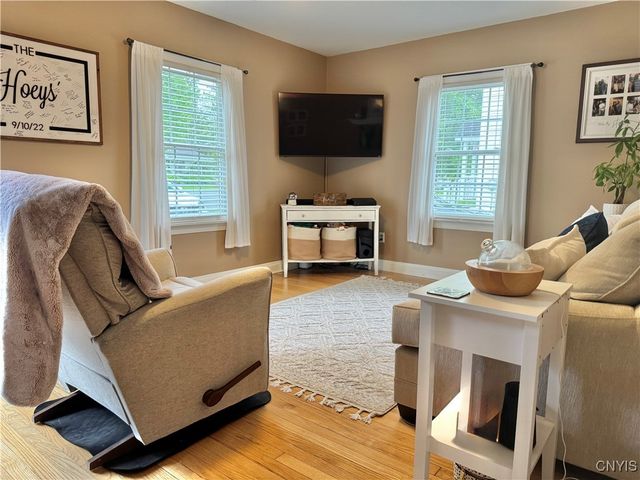 41 Letchworth Street, Owasco, NY 13021