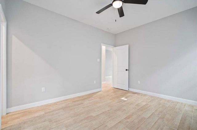 4506 Phlox Street B, Houston, TX 77051