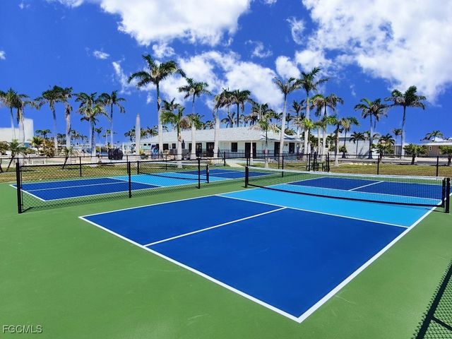 141 Barbados WAY, Fort Myers Beach, FL 33931