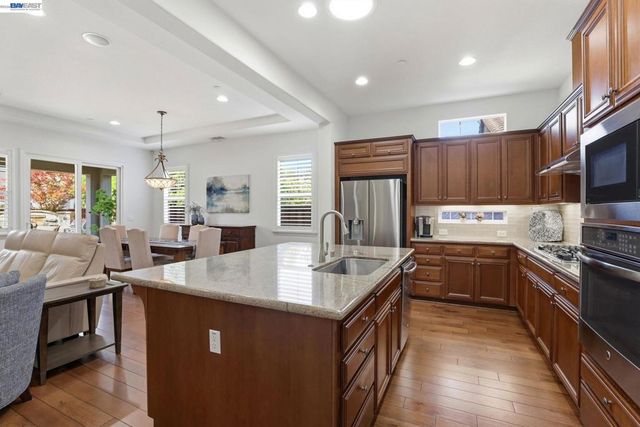 3206 Denton Ct, Pleasanton, CA 94566