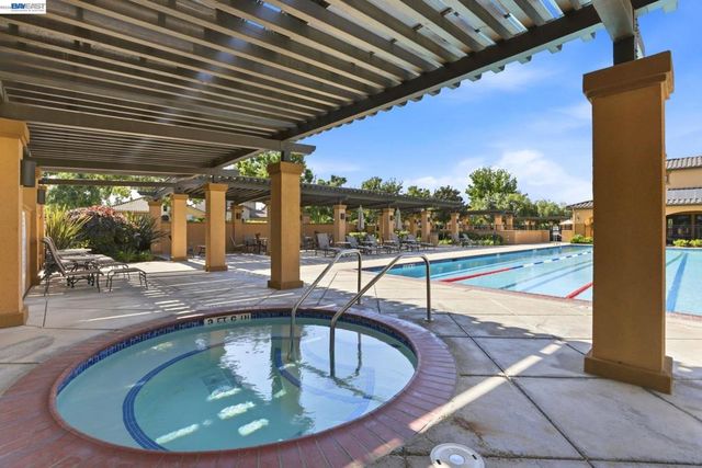 3206 Denton Ct, Pleasanton, CA 94566