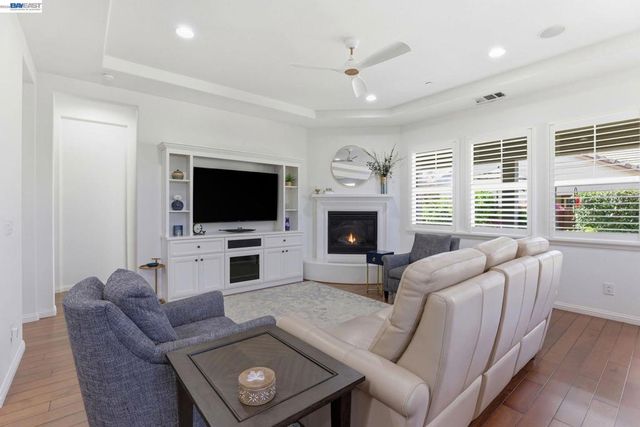 3206 Denton Ct, Pleasanton, CA 94566