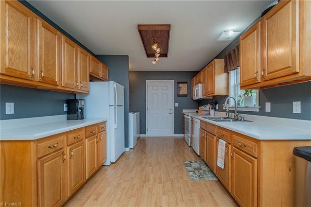 285 Raven Circle, Lexington, NC 27292