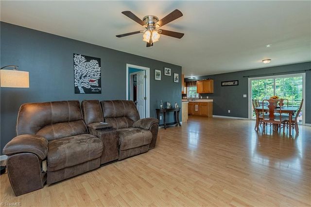 285 Raven Circle, Lexington, NC 27292