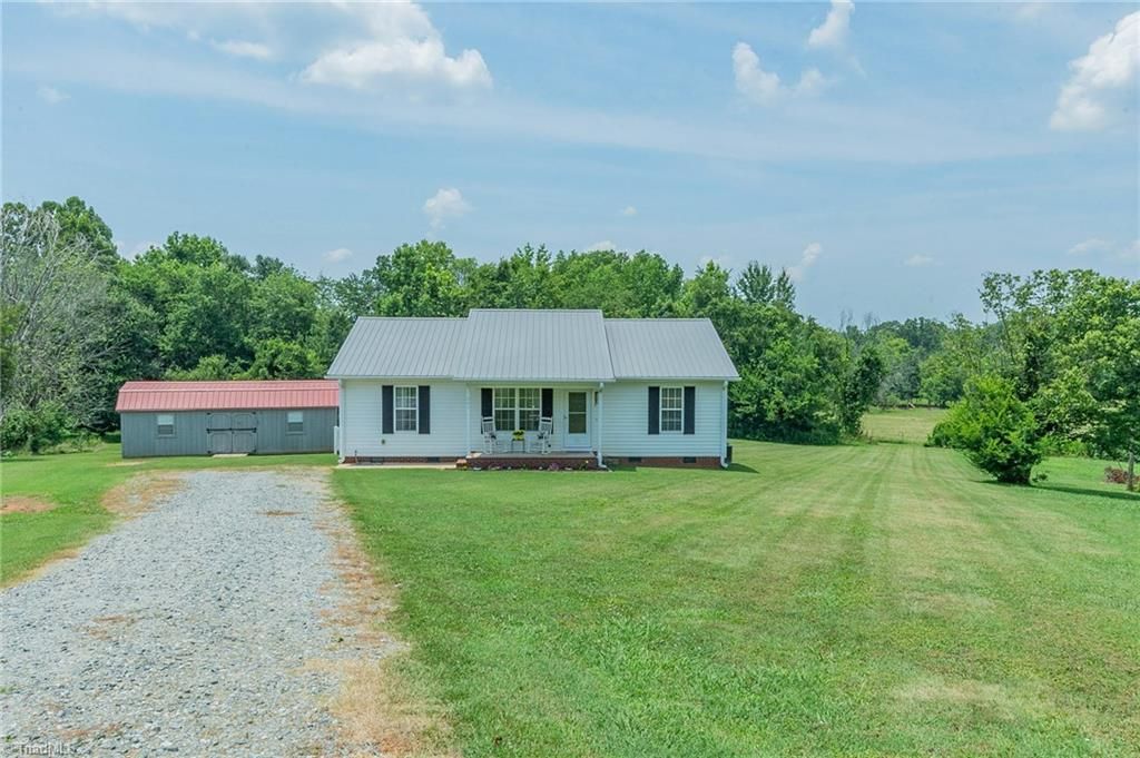 285 Raven Circle, Lexington, NC 27292