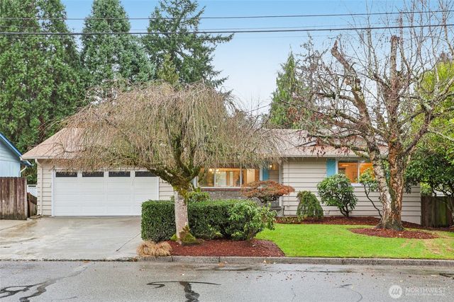 5733 155th Avenue NE, Redmond, WA 98052
