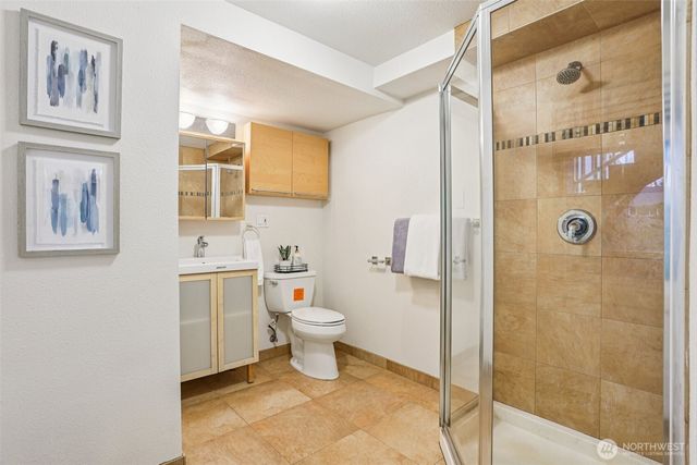 5733 155th Avenue NE, Redmond, WA 98052