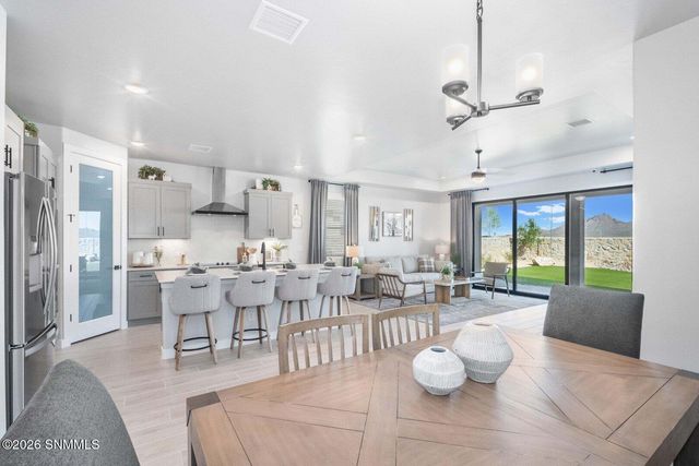 1040 San Cristobal Drive, Las Cruces, NM 88012