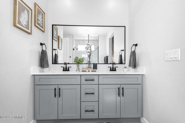 1040 San Cristobal Drive, Las Cruces, NM 88012