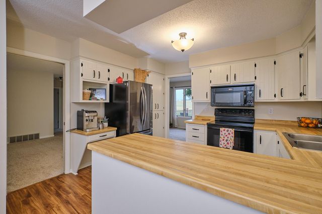2612 28th Avenue NW, Rochester, MN 55901