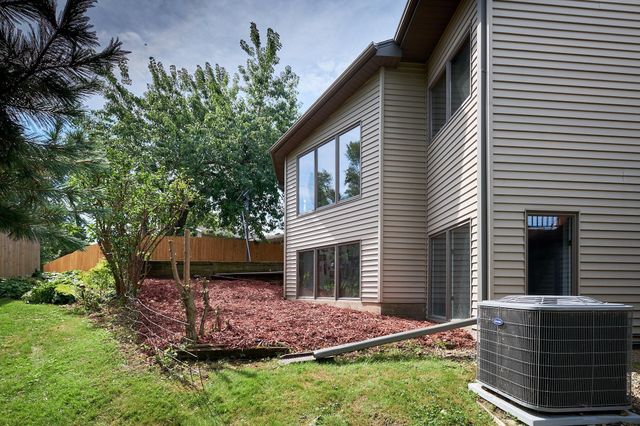 2612 28th Avenue NW, Rochester, MN 55901