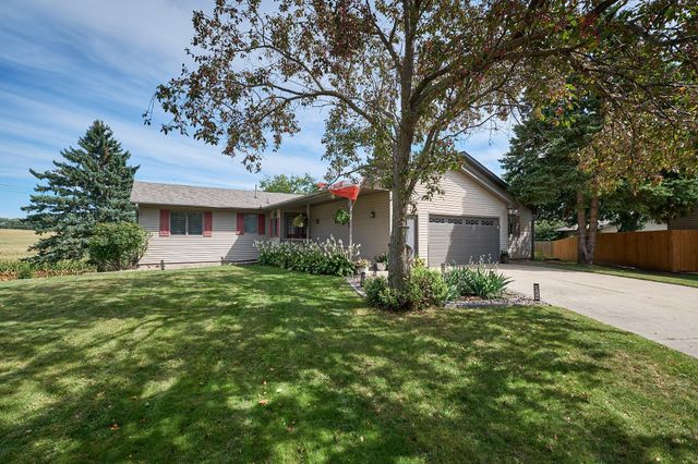 2612 28th Avenue NW, Rochester, MN 55901