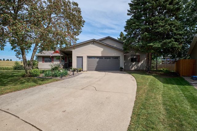 2612 28th Avenue NW, Rochester, MN 55901