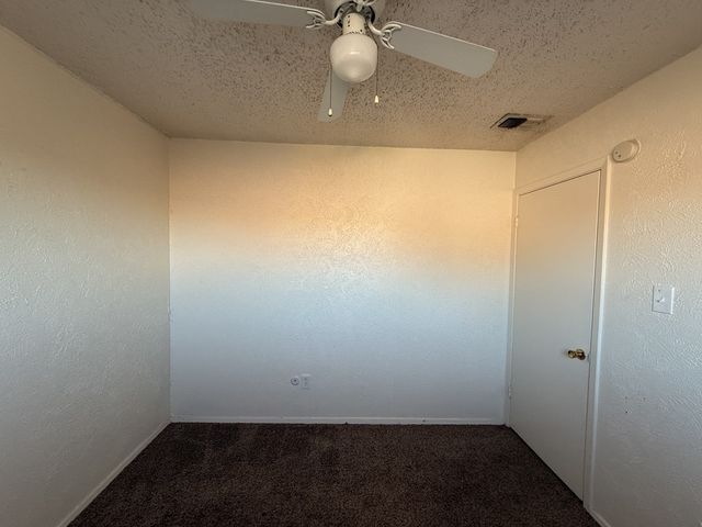 1021 Pleasant Valley Lane, Arlington, TX 76015