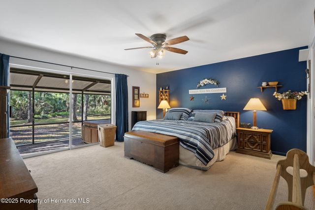 8725 Quail Run Drive, Wesley Chapel, FL 33544