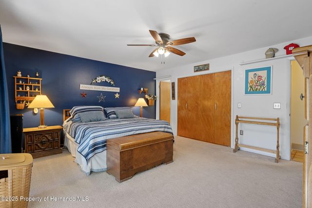 8725 Quail Run Drive, Wesley Chapel, FL 33544