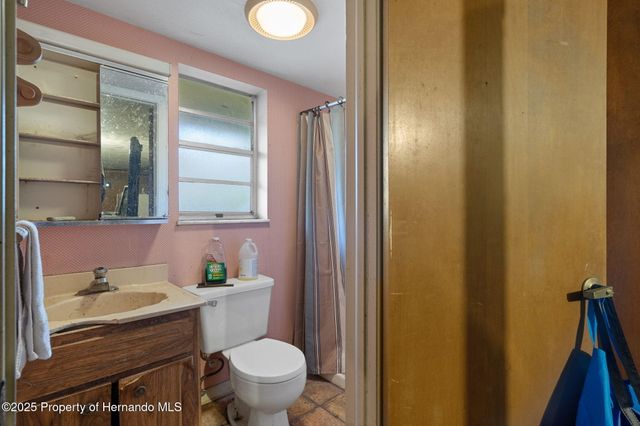 8725 Quail Run Drive, Wesley Chapel, FL 33544