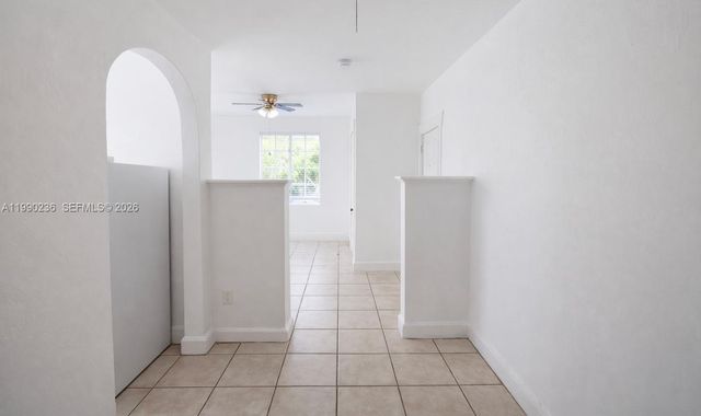 1563 SW 2nd St 8, Miami, FL 33135