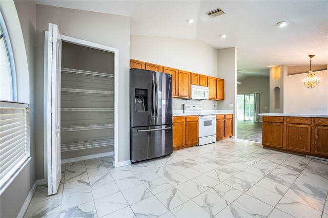 10458 LUCAYA DRIVE, Tampa, FL 33647