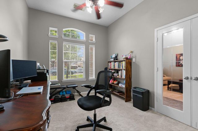 2410 Avalon Trace Lane, Pearland, TX 77581