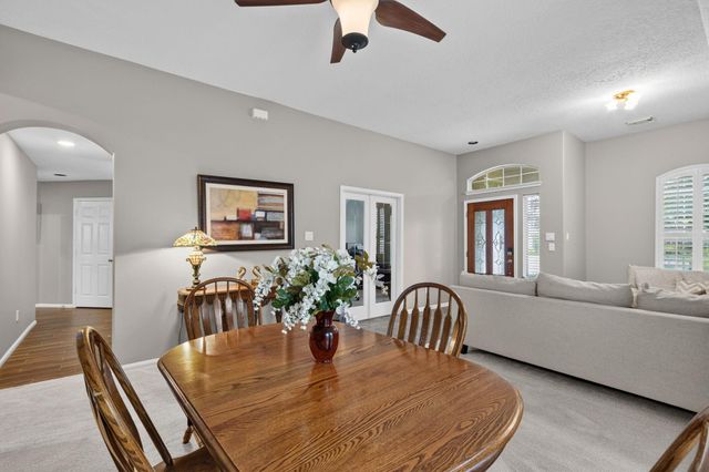 2410 Avalon Trace Lane, Pearland, TX 77581