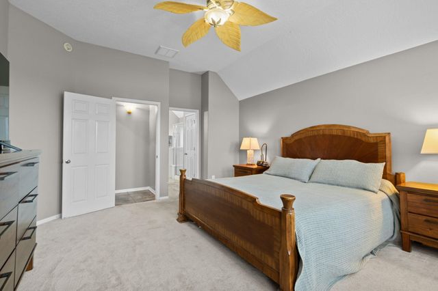 2410 Avalon Trace Lane, Pearland, TX 77581