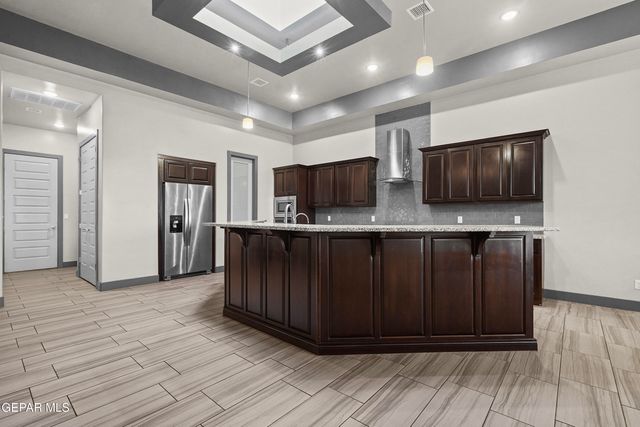 7379 MULE TEAM Drive, El Paso, TX 79911