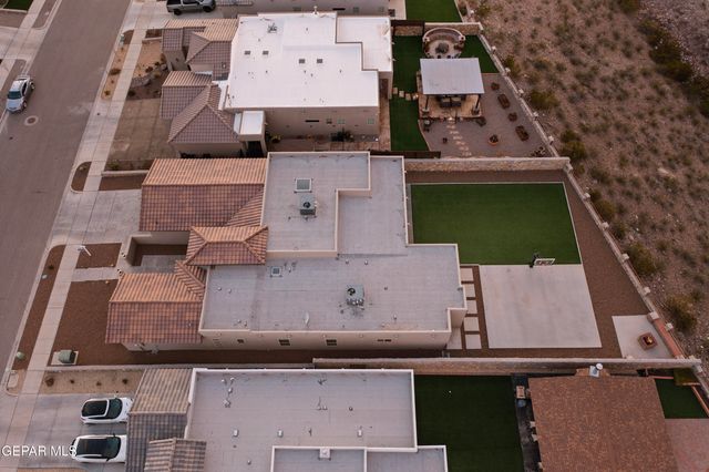 7379 MULE TEAM Drive, El Paso, TX 79911